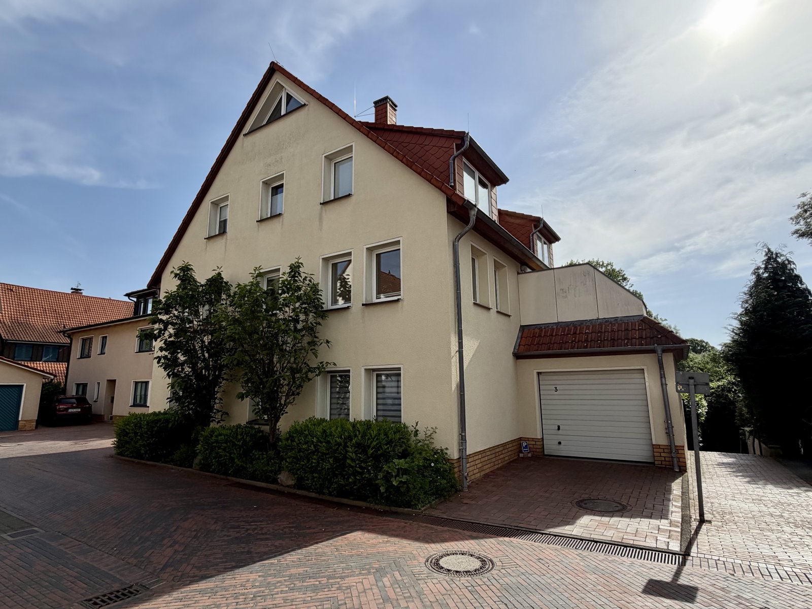 Perfekt für Paare und kleine Familien: 3 Zi. mit Balkon und Garage Perfekt für Paare und kleine Familien: 3 Zi. mit Balkon und Garage